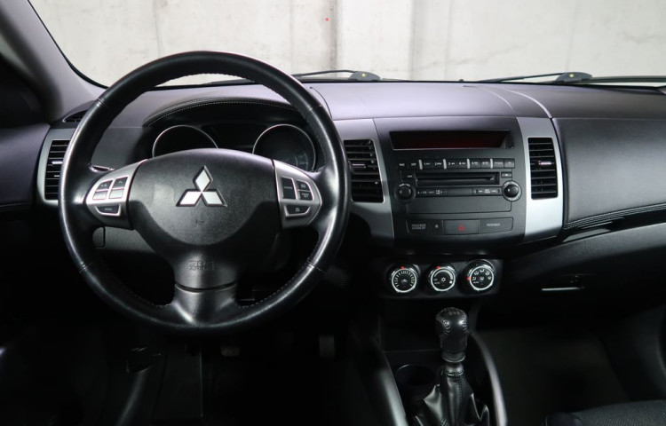 Mitsubishi Outlander 2.0DI-D,CZ,1Maj,Manuál,4x4