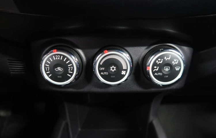 Mitsubishi Outlander 2.0DI-D,CZ,1Maj,Manuál,4x4