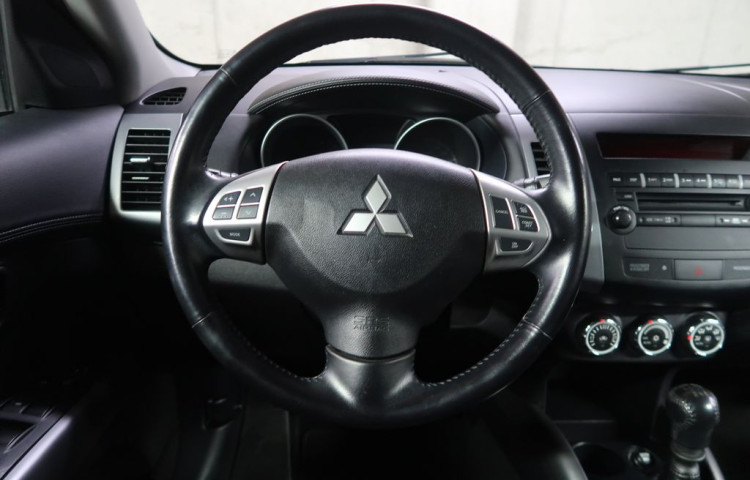 Mitsubishi Outlander 2.0DI-D,CZ,1Maj,Manuál,4x4