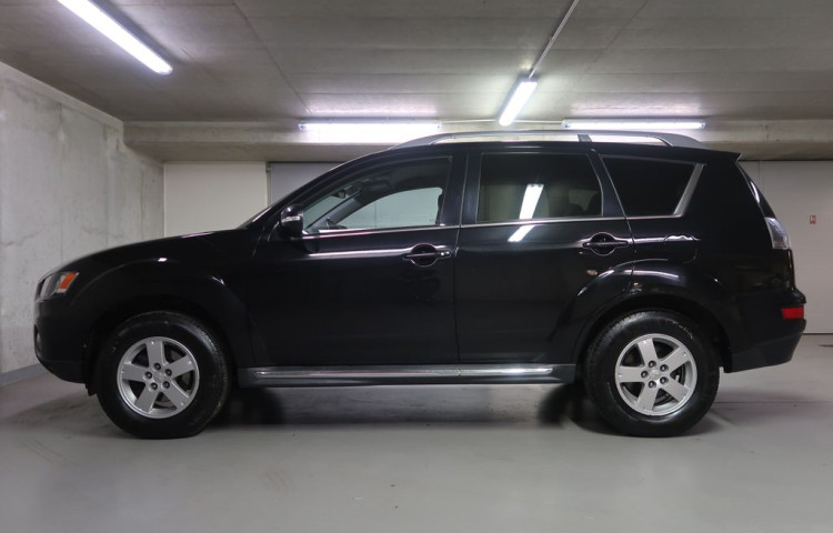 Mitsubishi Outlander 2.0DI-D,CZ,1Maj,Manuál,4x4