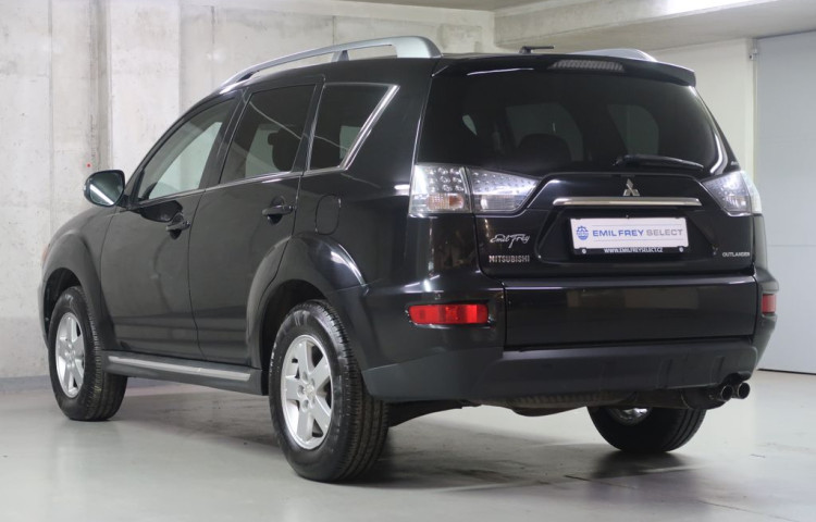 Mitsubishi Outlander 2.0DI-D,CZ,1Maj,Manuál,4x4