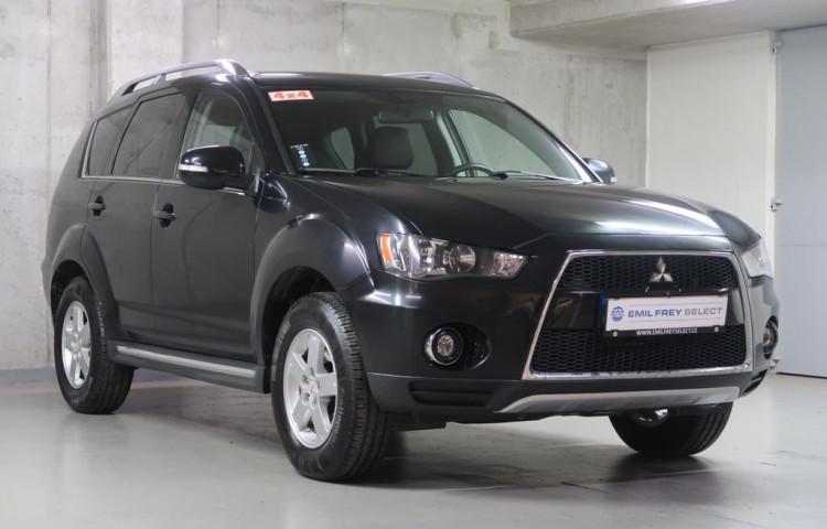 Mitsubishi Outlander 2.0DI-D,CZ,1Maj,Manuál,4x4