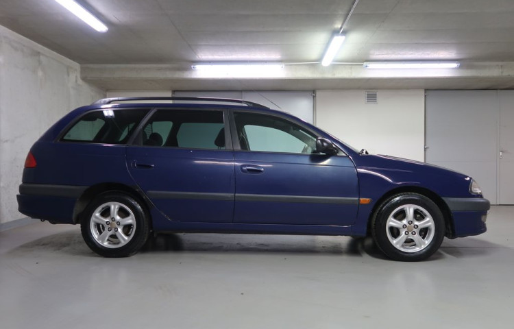 Toyota Avensis 1.8VVT-i,Manuála,81kW