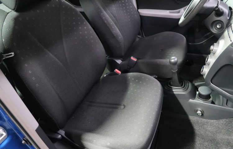 Toyota Yaris 1.0VVT-i,CZ,Manuál