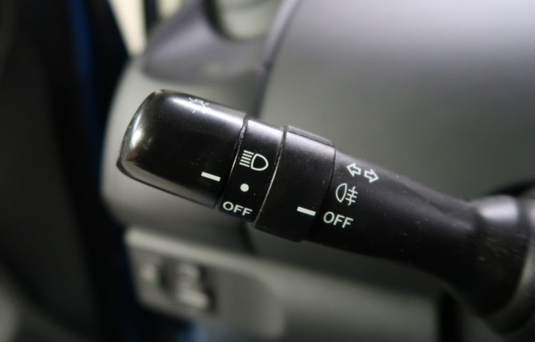 Toyota Yaris 1.0VVT-i,CZ,Manuál