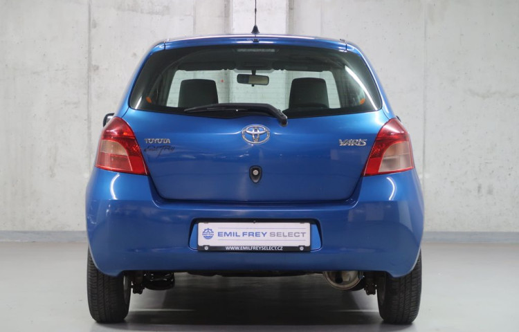 Toyota Yaris 1.0VVT-i,CZ,Manuál