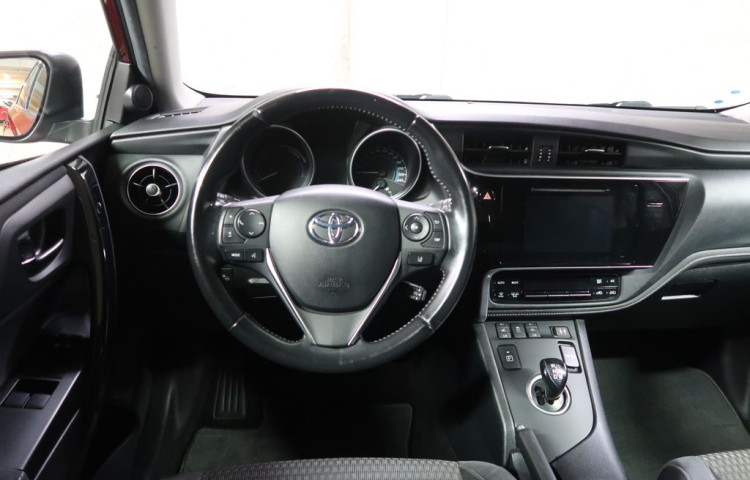 Toyota Auris 1.8Hybrid,CZ,1Maj,Selection