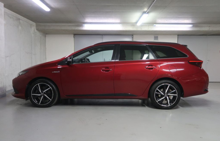 Toyota Auris 1.8Hybrid,CZ,1Maj,Selection
