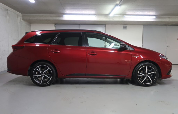 Toyota Auris 1.8Hybrid,CZ,1Maj,Selection