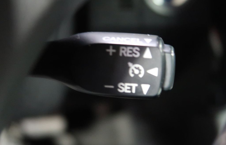 Toyota Auris 1.8Hybrid,CZ,1Maj,Selection