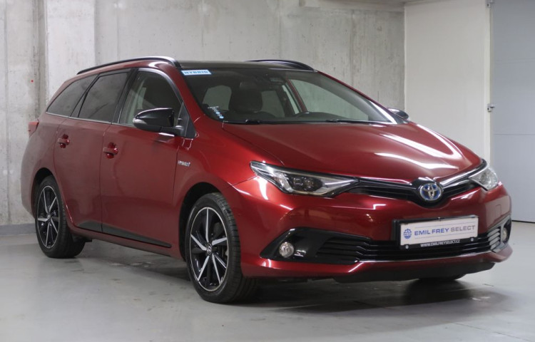 Toyota Auris 1.8Hybrid,CZ,1Maj,Selection