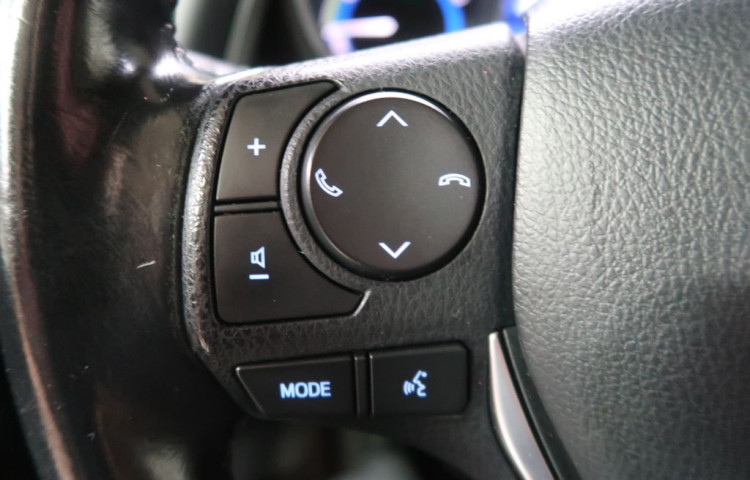 Toyota Auris 1.8Hybrid,CZ,1Maj,Selection