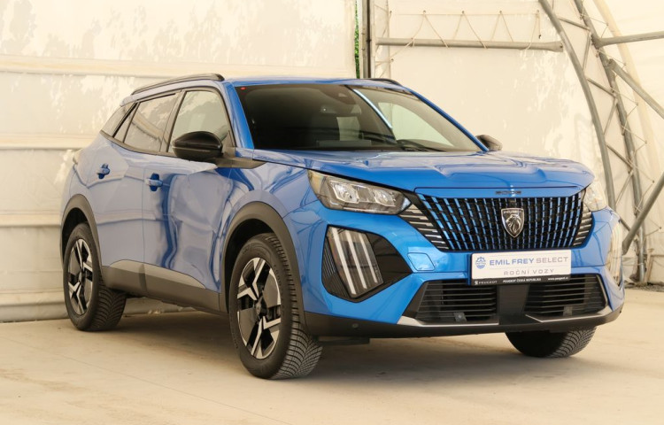 Peugeot 2008 1.2PureTech,CZ,1Maj,ALLURE,AT8