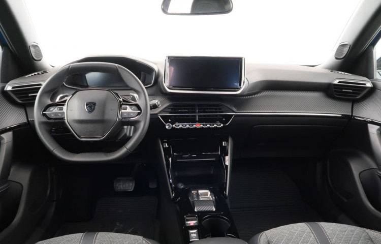 Peugeot 2008 1.2PureTech,CZ,1Maj,ALLURE,AT8