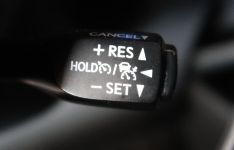 Toyota C-HR 1.2T,CZ,1Maj,ComfortStyle