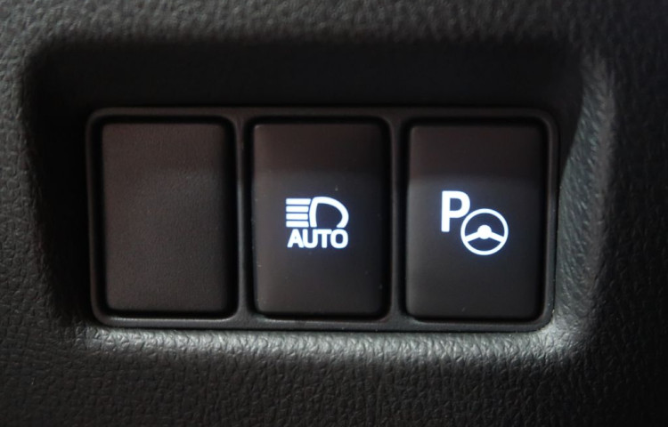 Toyota C-HR 1.2T,CZ,1Maj,ComfortStyle