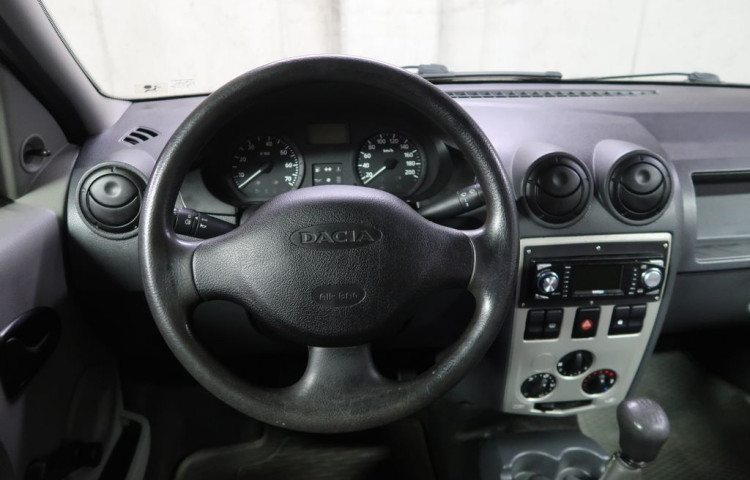 Dacia Logan 1.4i,CZ,1Maj
