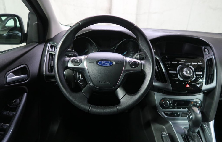 Ford Focus 1.6i,CZ,AT