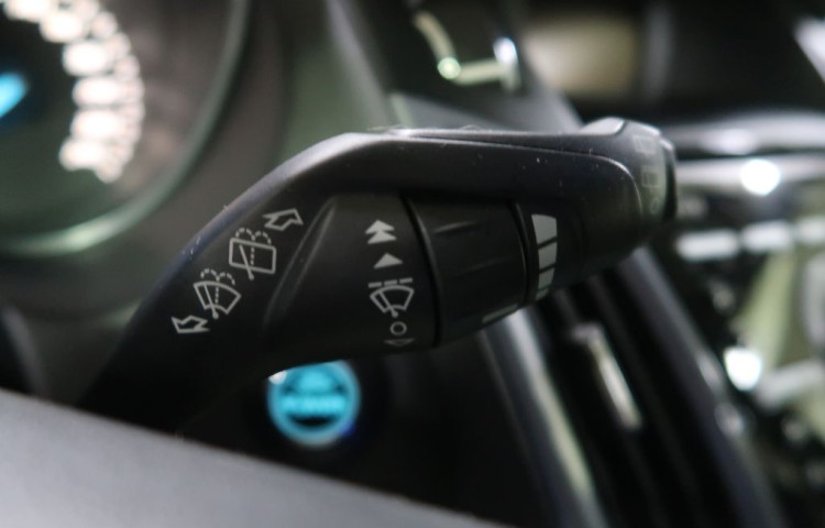Ford Focus 1.6i,CZ,AT
