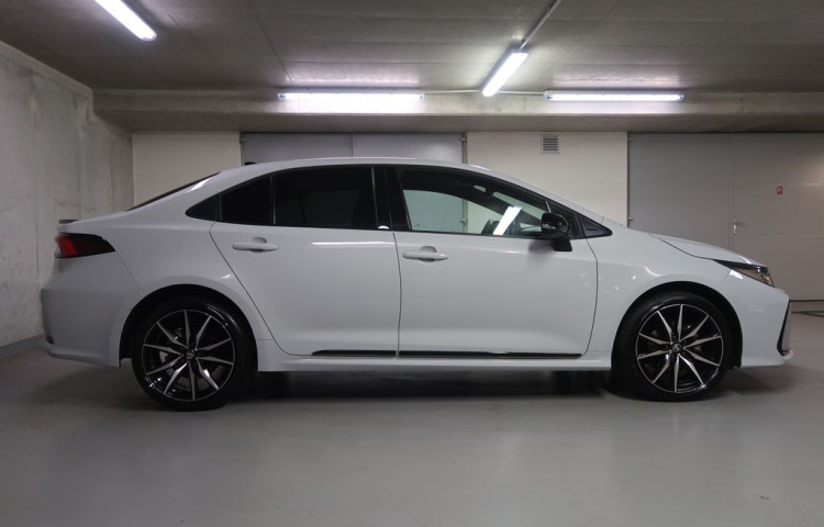 Toyota Corolla 1.8Hybrid,CZ,1Maj,GR Sport