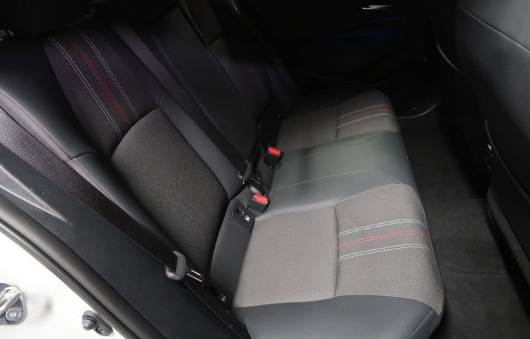 Toyota Corolla 1.8Hybrid,CZ,1Maj,GR Sport