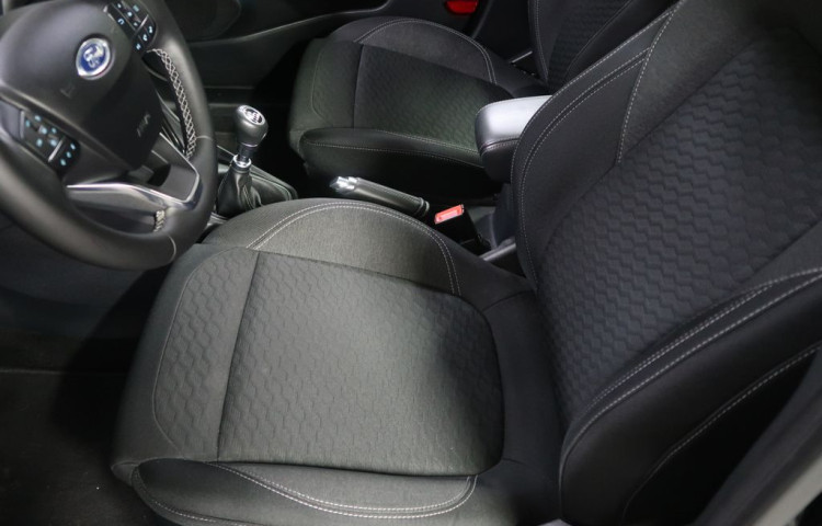 Ford Puma 1.0EcoBoost,CZ,1Maj,Titanium