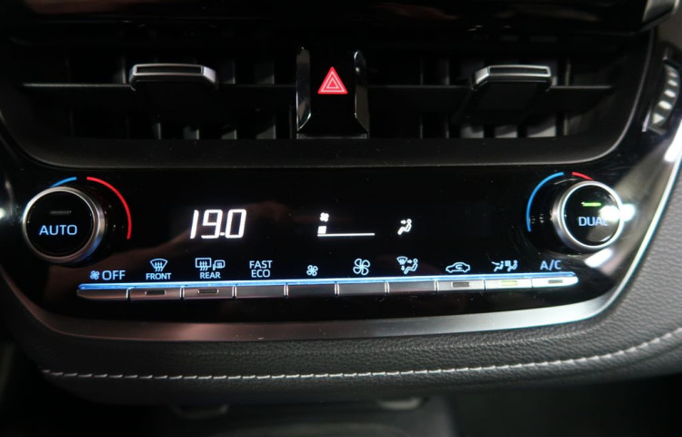 Toyota Corolla 2.0Hybrid,CZ,Touring Sports