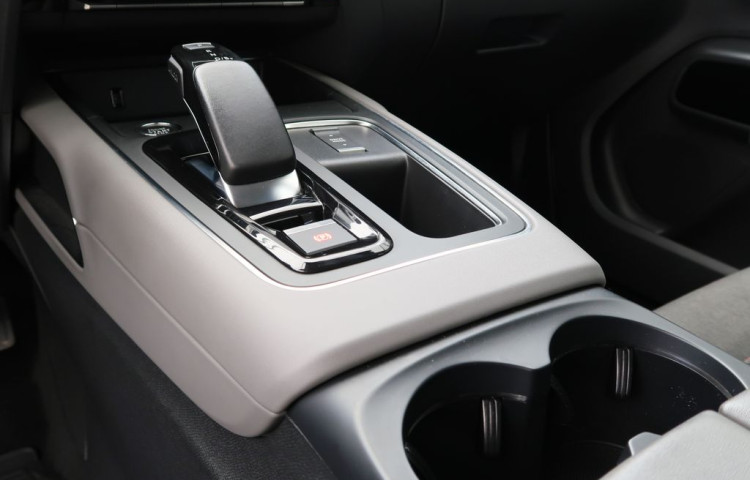 Citroën C5 Aircross 1.6PHEV,165kW,FEEL,AT8,NAVI