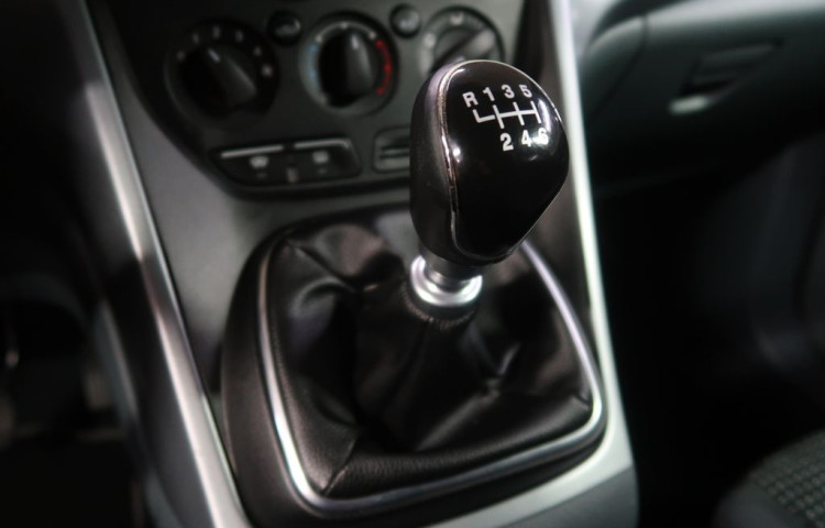 Ford C-MAX 2.0TDCi,103kW,Manuál