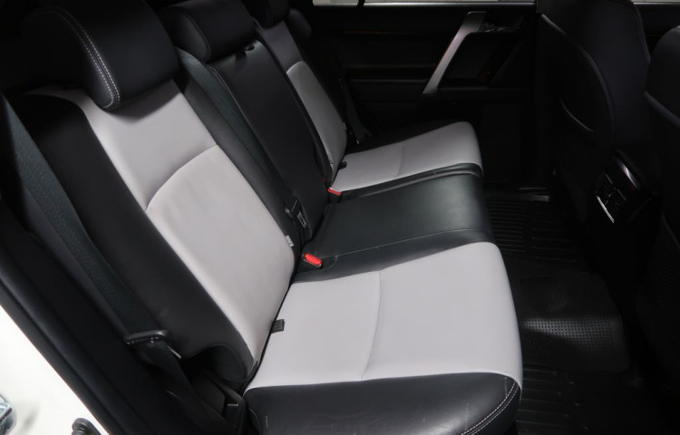 Toyota Land Cruiser 3.0D4-D,CZ,AT,4x4