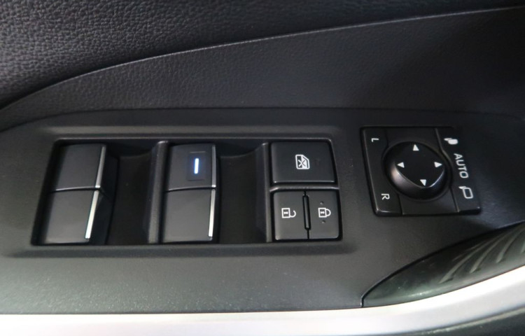 Toyota RAV4 2.5Hybrid,CZ,1Maj,Exekutiv,4x4