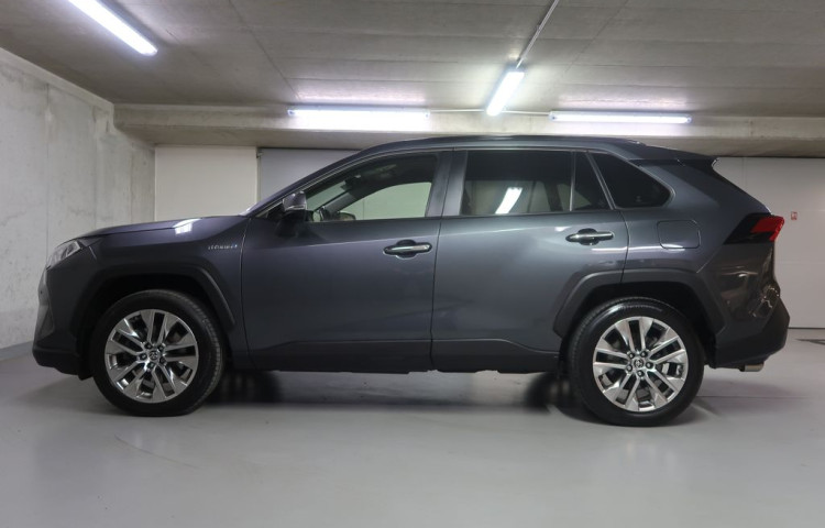 Toyota RAV4 2.5Hybrid,CZ,1Maj,Exekutiv,4x4