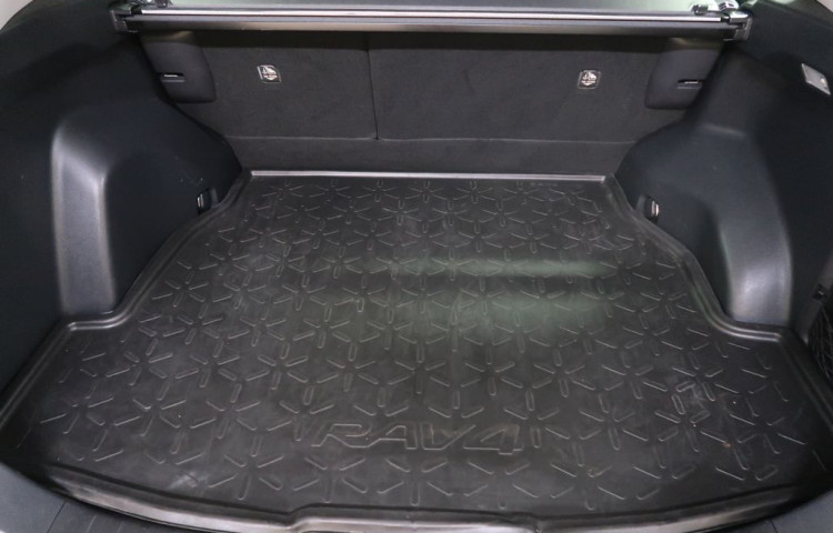 Toyota RAV4 2.5Hybrid,CZ,1Maj,Exekutiv,4x4
