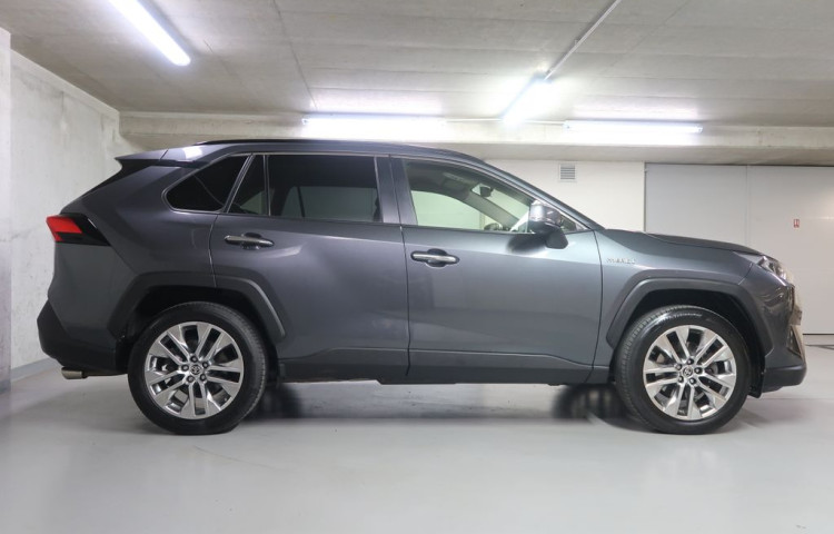 Toyota RAV4 2.5Hybrid,CZ,1Maj,Exekutiv,4x4