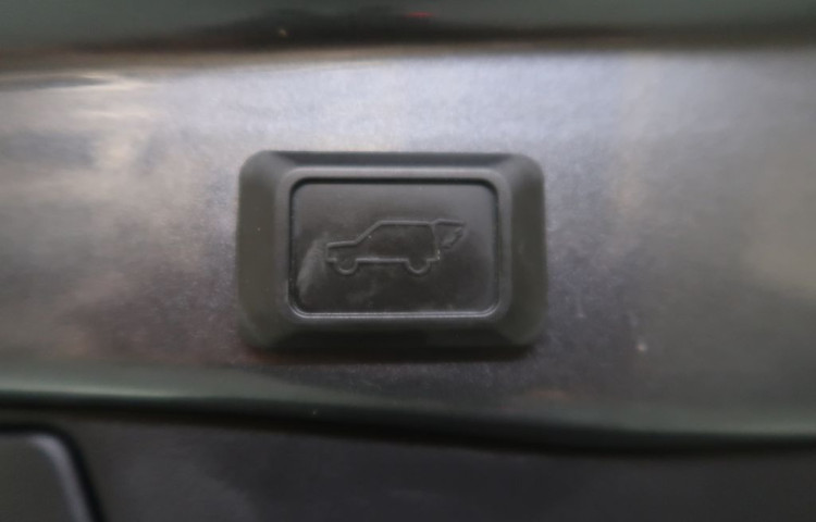 Toyota RAV4 2.5Hybrid,CZ,1Maj,Exekutiv,4x4
