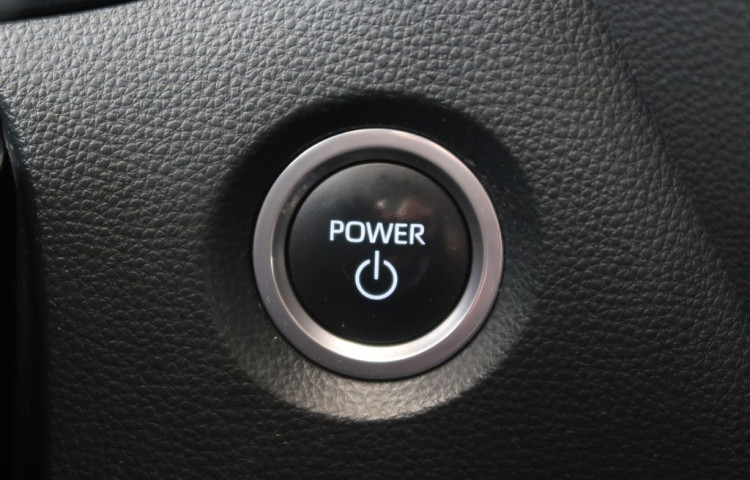 Toyota Corolla 1.8Hybrid,CZ,1Maj,Cofort Style