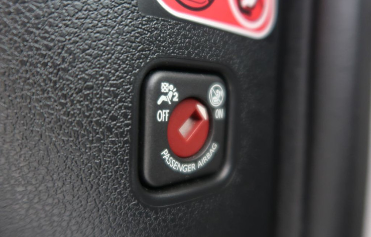 Citroën Berlingo 1.6BlueHDi,CZ,1Maj,Shine