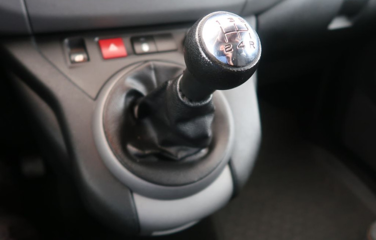 Citroën Berlingo 1.6BlueHDi,CZ,1Maj,Shine