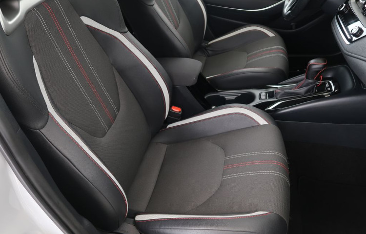 Toyota Corolla 1.8Hybrid,CZ,GR Sport