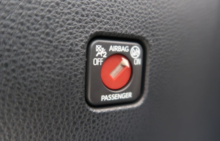 Toyota C-HR 1.8Hybrid,CZ,Style