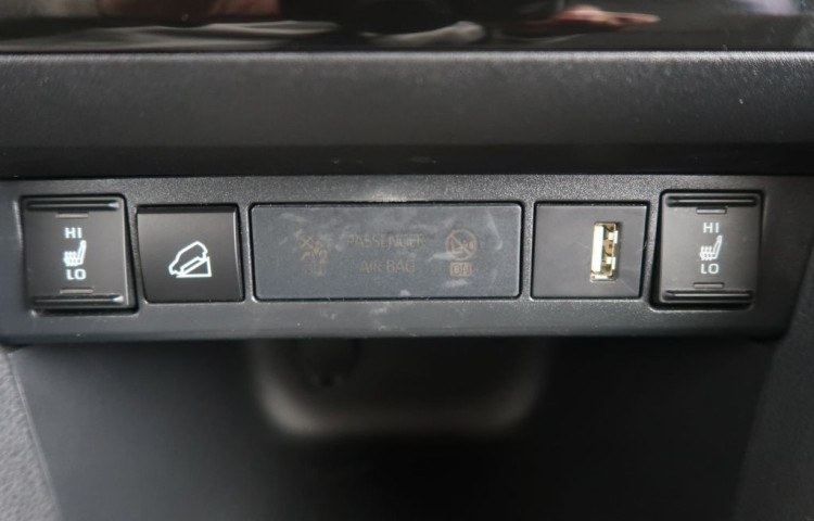 Toyota Yaris Cross 1.5Hybrid,CZ,1Maj,Comfort Tech