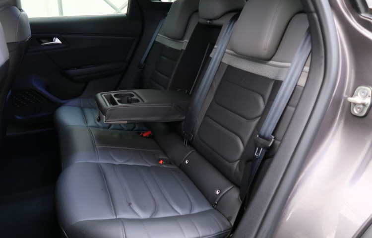 Citroën C5 X 1.2PureTech,96kW,SHINE,AT8