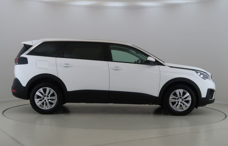 Peugeot 5008 1.2PureTech,CZ,1Maj,ALLURE