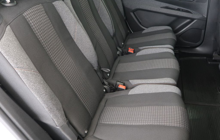 Peugeot 5008 1.2PureTech,CZ,1Maj,ALLURE