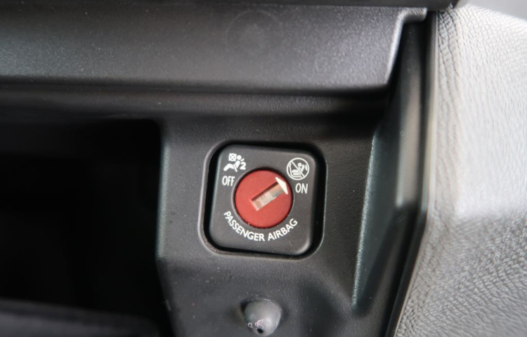 Peugeot 5008 1.2PureTech,CZ,1Maj,ALLURE