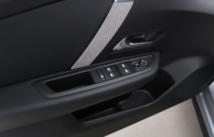 Citroën C4 1.2PureTech,96kW,MAX,AT8,NAVI