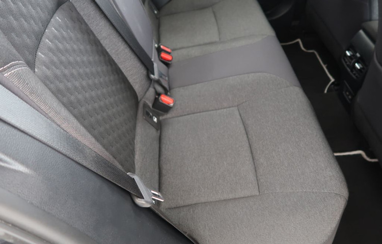 Toyota Corolla 1.8Hybrid,CZ,1Maj,Comfort