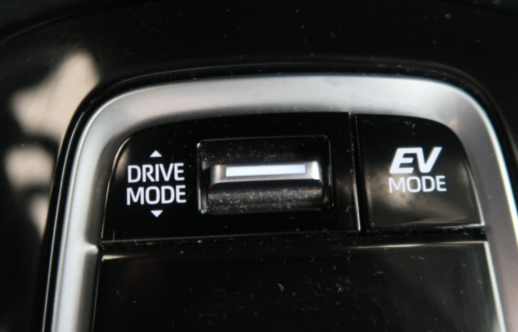 Toyota Corolla 1.8Hybrid,CZ,1Maj,Comfort