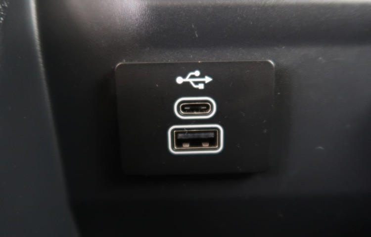 Ford Tourneo Courier 1.0EcoBoost,92kW,1Maj,Active