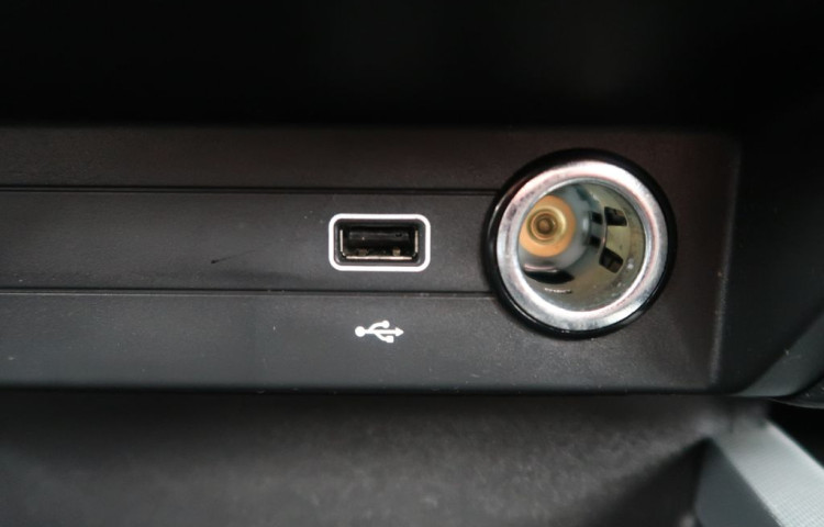 Škoda Fabia 1.0TSI,70kw,CZ,Active